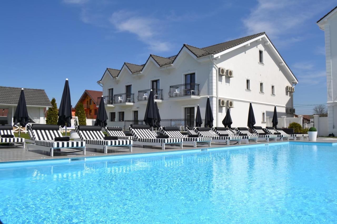 Hotel Krystal Boutique Mansion Hunedoara Exterior foto