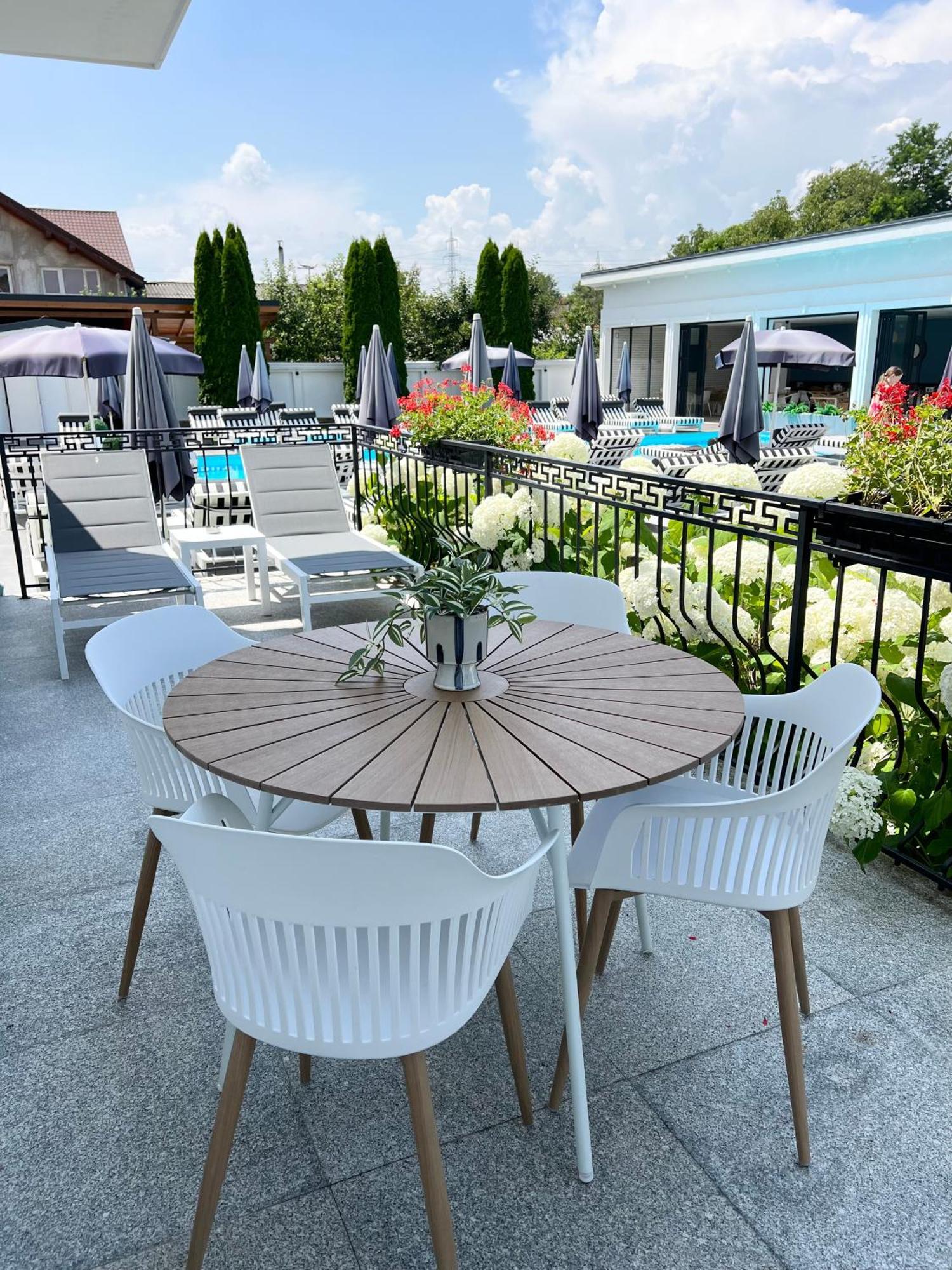 Hotel Krystal Boutique Mansion Hunedoara Exterior foto